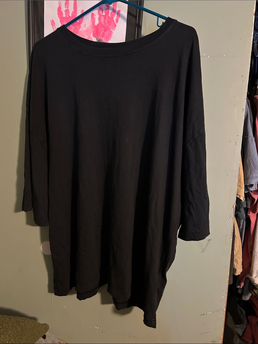 Black Women’s Relaxed -Sleeve Top